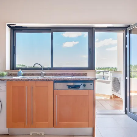 Apartman Ocean View 3 With Pool By Homing