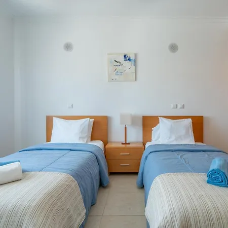 Ocean View 3 With Pool By Homing Lägenhet Lagos