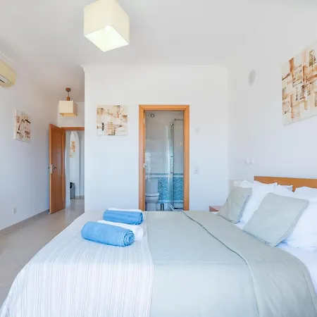Ocean View 3 With Pool By Homing Lägenhet *