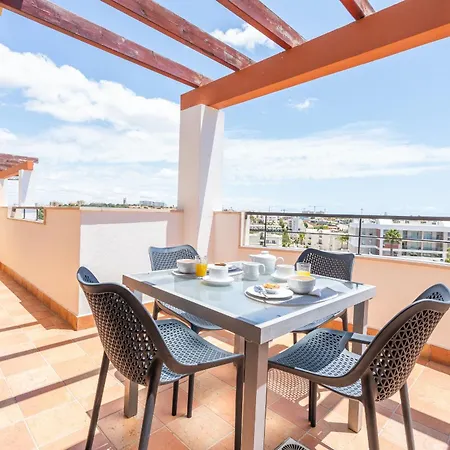 Ocean View 3 With Pool By Homing Lagos