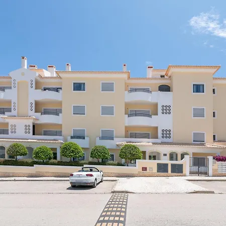 Apartment Ocean View 3 With Pool By Homing *